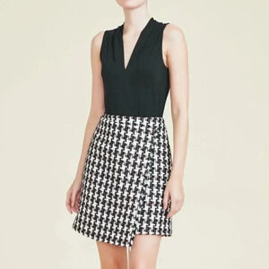 Pearl Jersey V-Neck Top